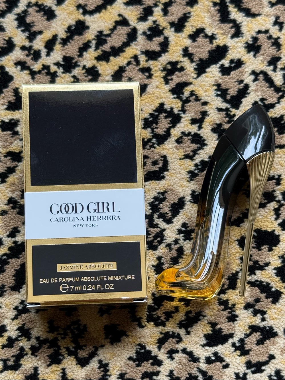 Carolina Herrera Good Girl mini (NIB)